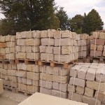 Palety z kamieniem piaskowym